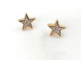 SOLD - A pair of pre-owned diamond earstuds